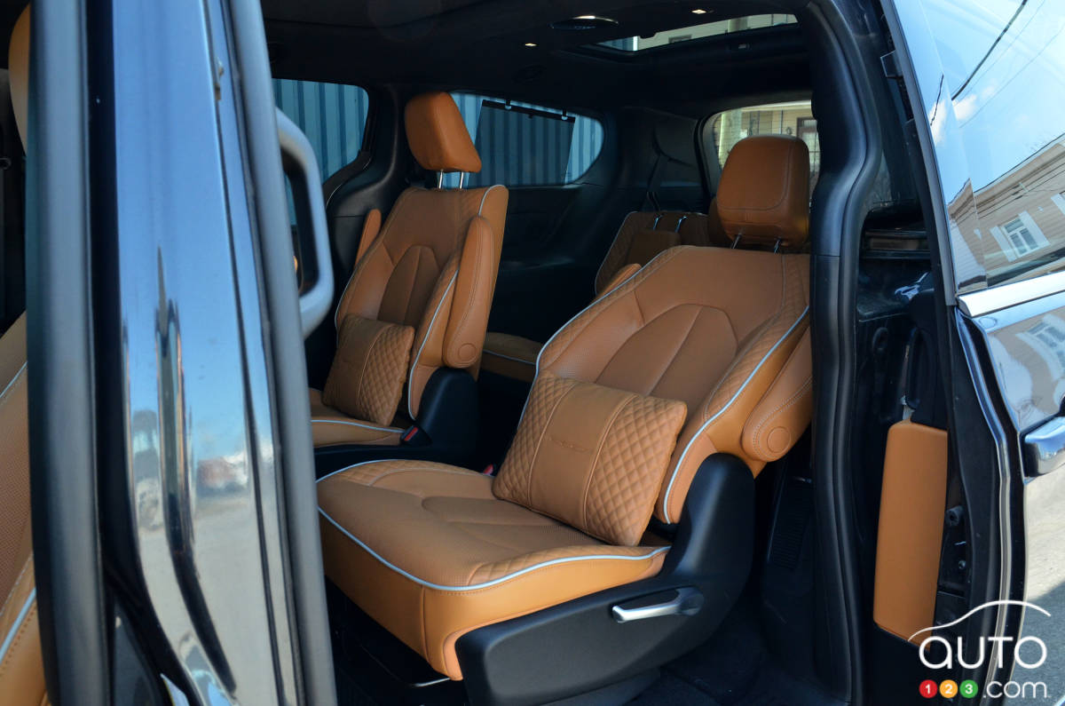 Chrysler Pacifica Pinnacle 2021, deuxième rangée